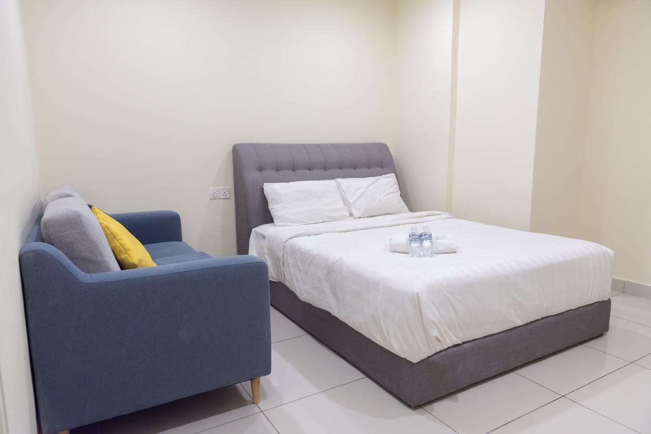 Mansion One Service Apartment George Town Extérieur photo