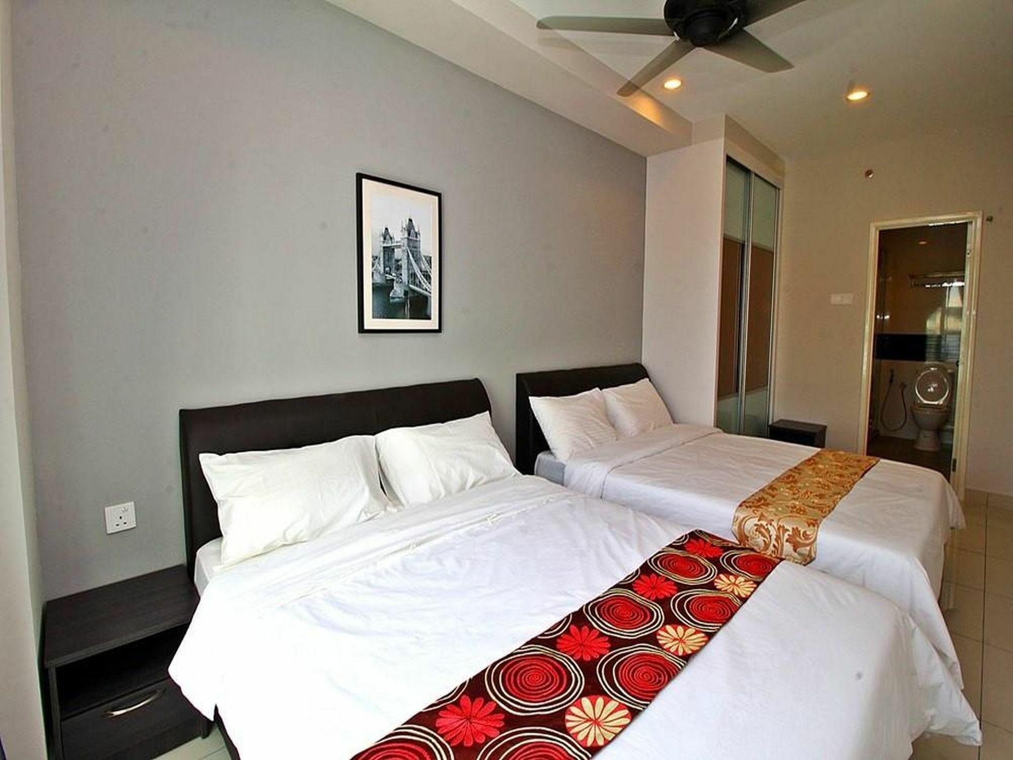 Mansion One Service Apartment George Town Extérieur photo