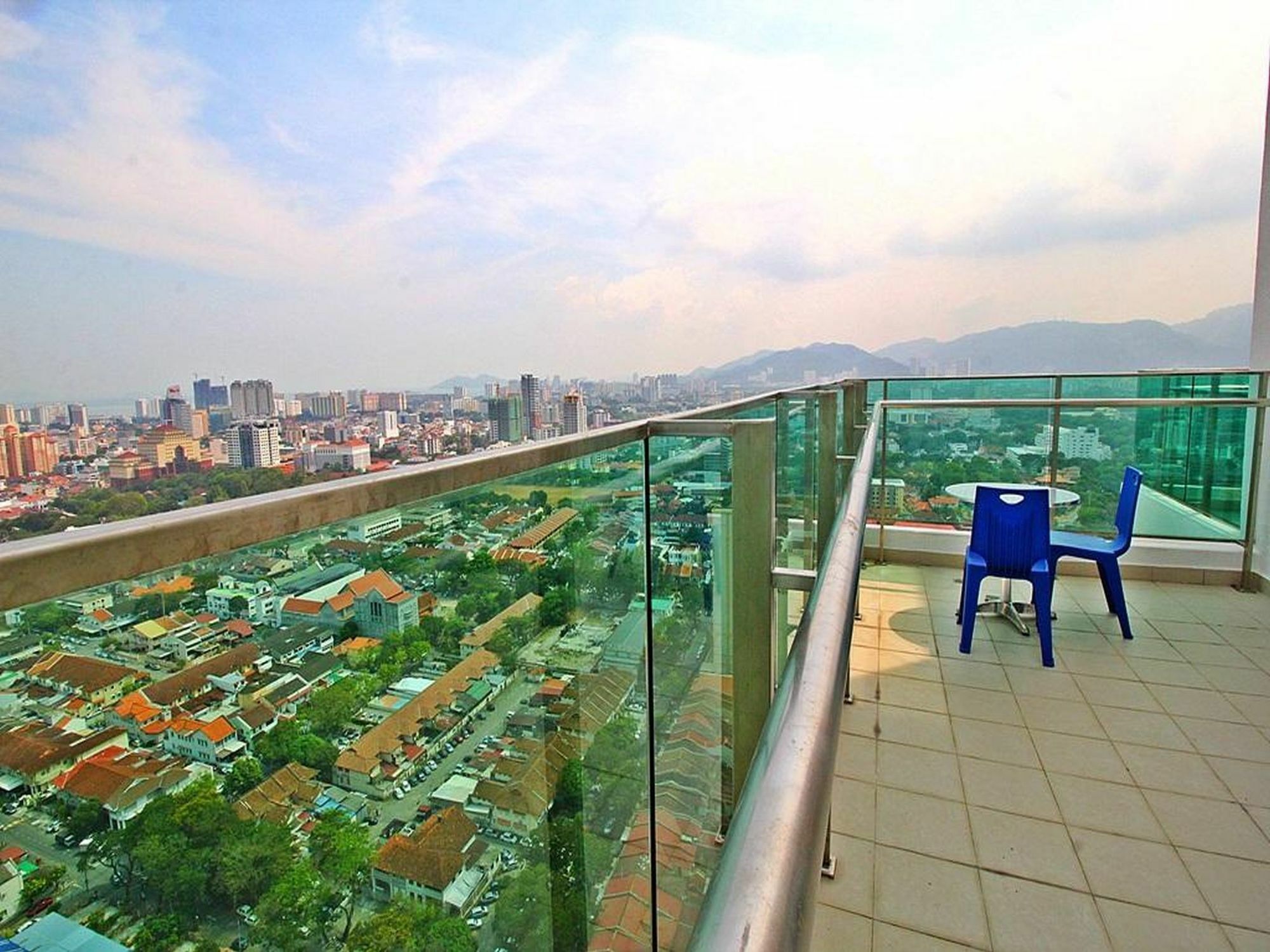 Mansion One Service Apartment George Town Extérieur photo