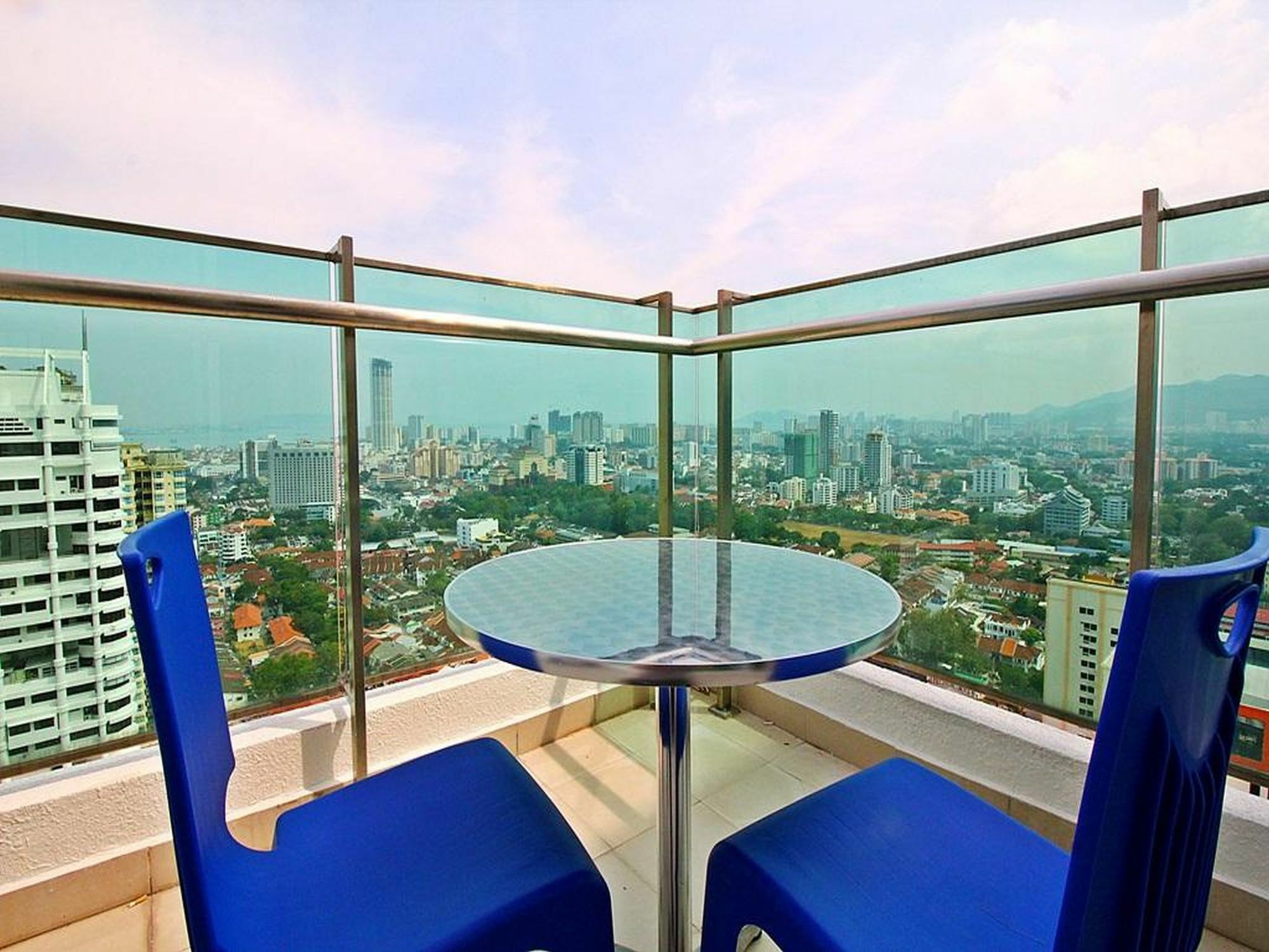 Mansion One Service Apartment George Town Extérieur photo